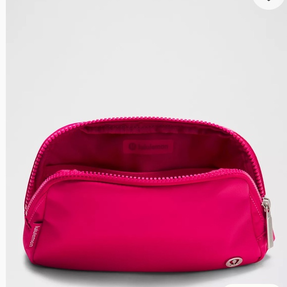 Lululemon Crossbody Sonic Pink Sold Out Color New Without Tags - Picture 7 of 7